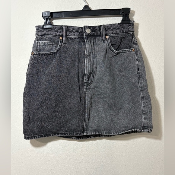 PacSun Dresses & Skirts - PacSun Two-Tone Black Denim Mini Skirt | Size 27